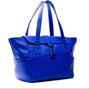 🌷Isaac Mizrahi Limited Edition Leather Tote 🌷